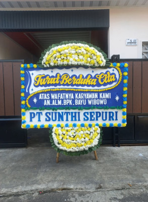Papan Bunga Duka di Balen